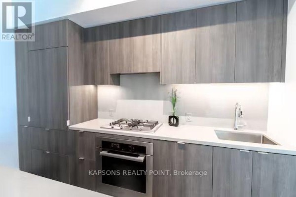 6512 - 7 Grenville Street, Toronto, ON, photo 2