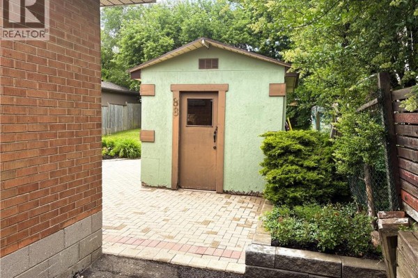 652 Upper Wentworth Street, Hamilton, ON, photo 2