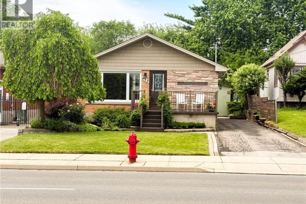 3pc Bathroom - 652 Upper Wentworth Street, Hamilton, ON L9A4V3 Photo 4