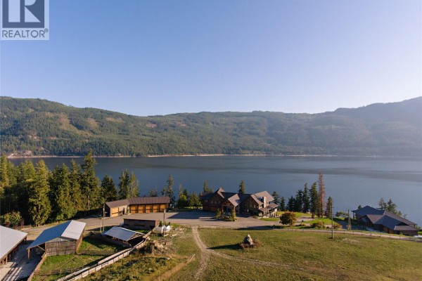 Pantry - 6525 Worrall Road, Tappen, BC V0E2X1 Photo 2