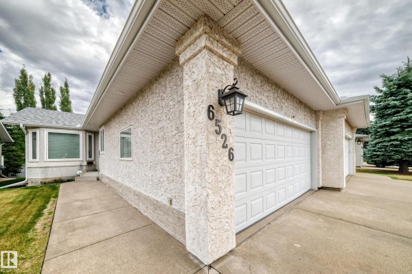 Primary Bedroom - 6526 158 Av Nw, Edmonton, AB T5Y2S7 Photo 5