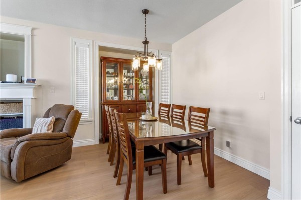 6533 193b Street, Surrey, BC V4N5P8 Photo 5
