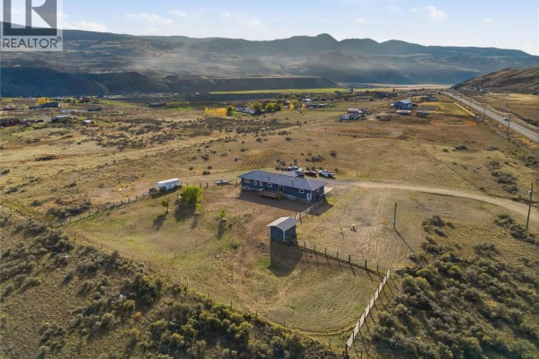 Family room - 6536 Ashcroft Road, Cache Creek, BC V0K2J0 Photo 5