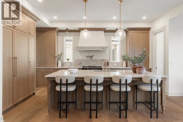 2pc Bathroom - 654 27 Avenue Nw, Calgary, AB T2M2J1 Photo 5