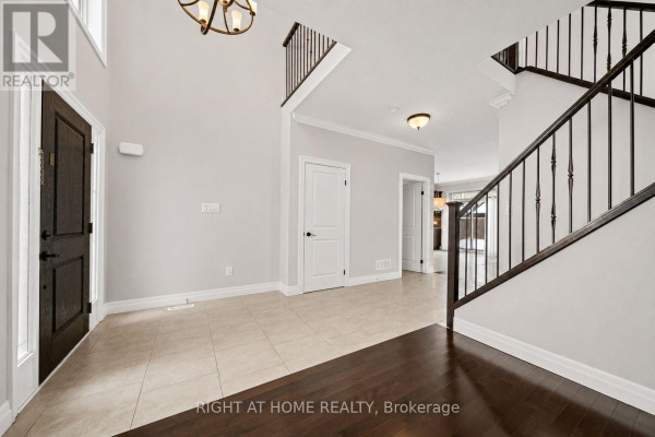 Living room - 6540 Upper Canada Cross, London South, ON N6P0B9 Photo 4