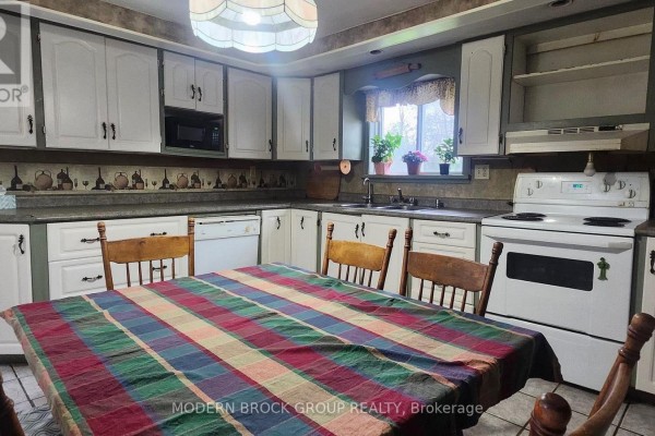 6542 6th Concession Road, Elizabethtown Kitley, ON K0E1A0 Photo 4