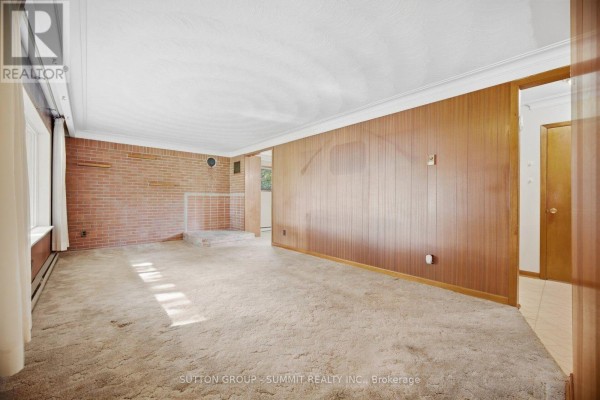 Bedroom 2 - 6543 Ninth Line, Mississauga, ON L5N7B9 Photo 5
