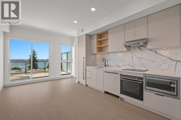655 422 E 3rd Street, North Vancouver, BC, photo 3