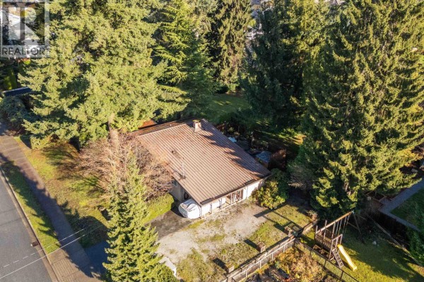 655 Macintosh Street, Coquitlam, BC V3J4Y4 Photo 3