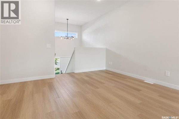 Primary Bedroom - 655 Underhill Road, Saskatoon, SK S7V1N8 Photo 5