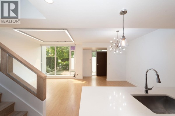 6556 Nelson Avenue, Burnaby, BC V5H0G6 Photo 5