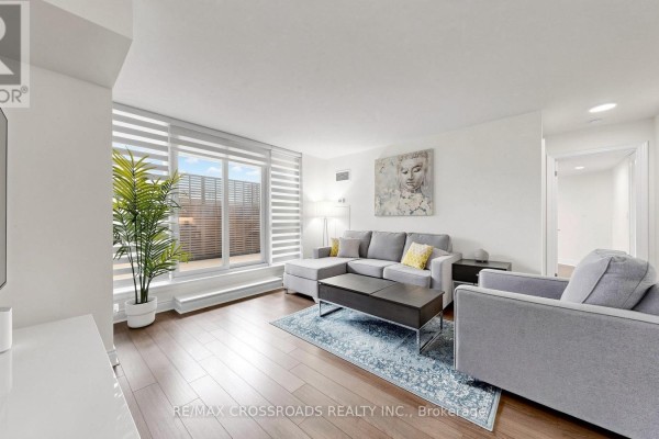 Primary Bedroom - 656 - 23 Cox Boulevard, Markham, ON L3R4G1 Photo 4