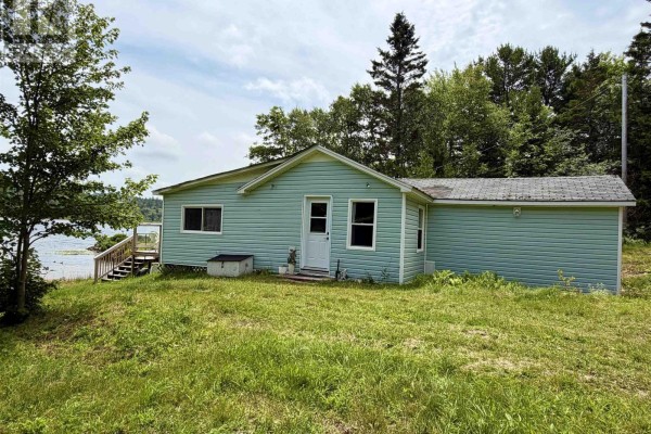 Living room - 656 Milbury Lake Road, Youngs Cove, NS B0S1L0 Photo 2