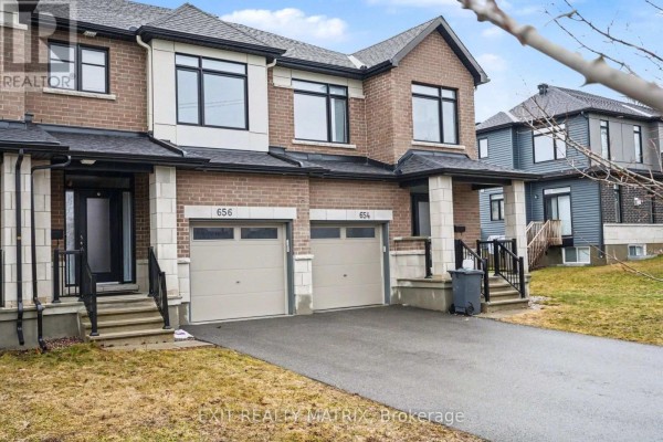 656 Putney Crescent, Ottawa, ON K2S2N7 Photo 2