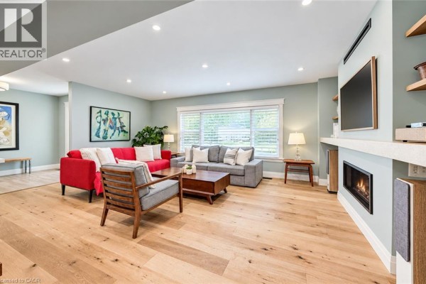 Living room - 656 Westmount Road W, Kitchener, ON N2M1R8 Photo 5