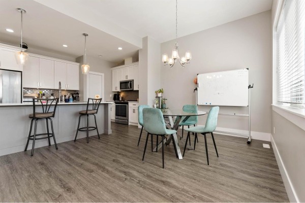 Pantry - 6567 Fern Street, Sardis South, Chilliwack, BC V2R2Z7 Photo 4