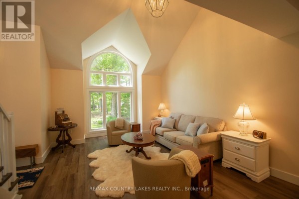 657 13th Line S, Oro Medonte, ON, photo 3