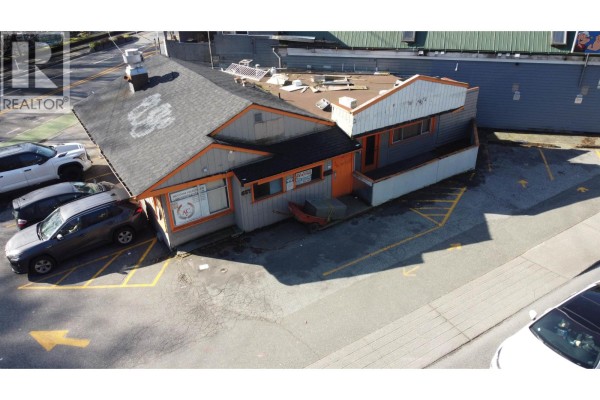 657 W 3rd Street, North Vancouver, BC V7M1H1 Photo 4