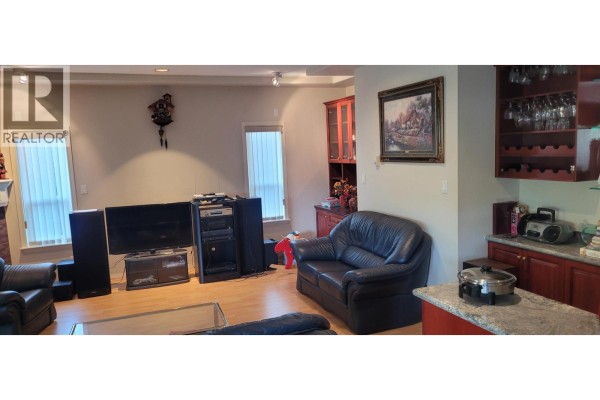 6571 Mang Road, Richmond, BC V7C2Y1 Photo 3