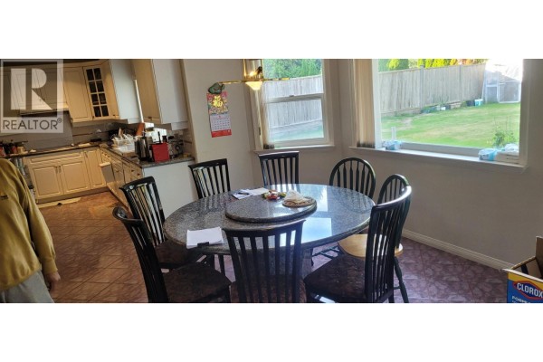 6571 Mang Road, Richmond, BC V7C2Y1 Photo 4