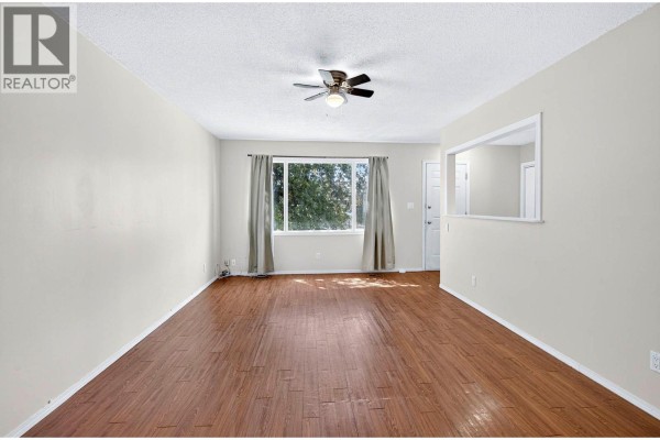 Bedroom - 658 Courtenay Crescent, Kamloops, BC V2B1Z6 Photo 3