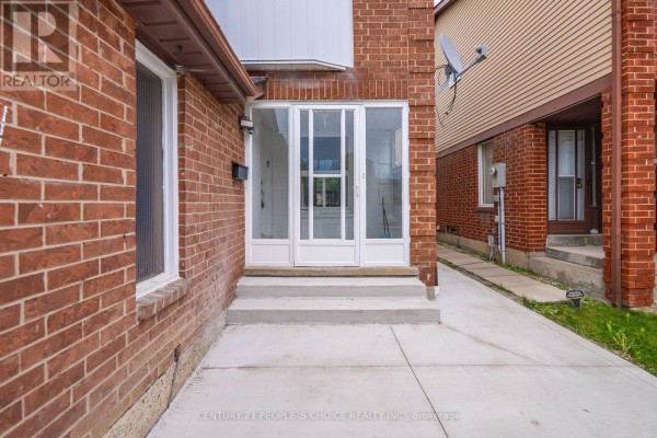 658 Galloway Crescent, Mississauga, ON L5C3W1 Photo 4
