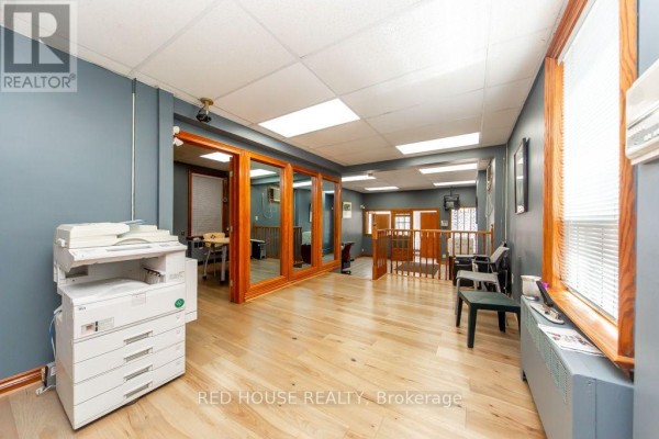 658 Vaughan Road, Toronto, ON, photo 3