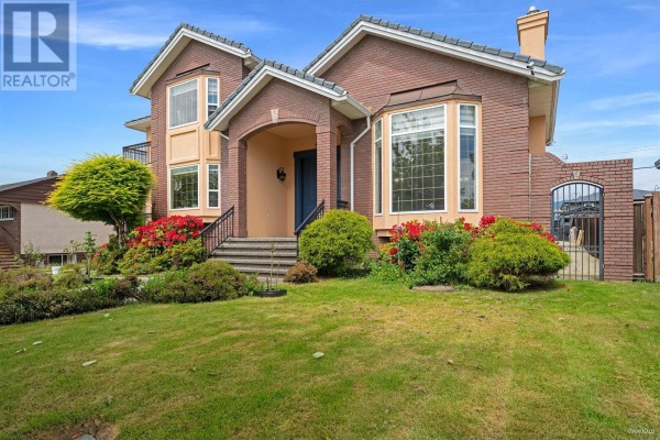6589 Kitchener Street, Burnaby, BC, photo 2