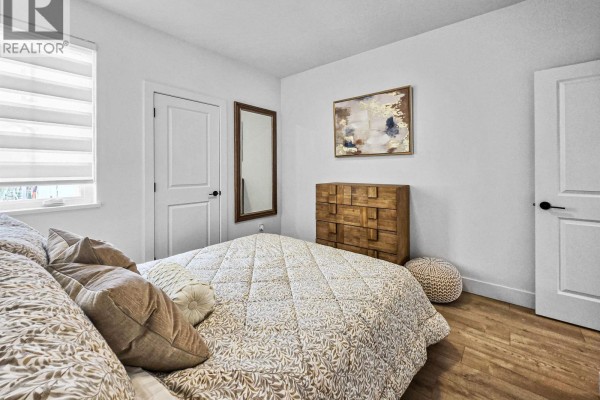 65xx Kitchener Street, Burnaby, BC V5B2J7 Photo 4