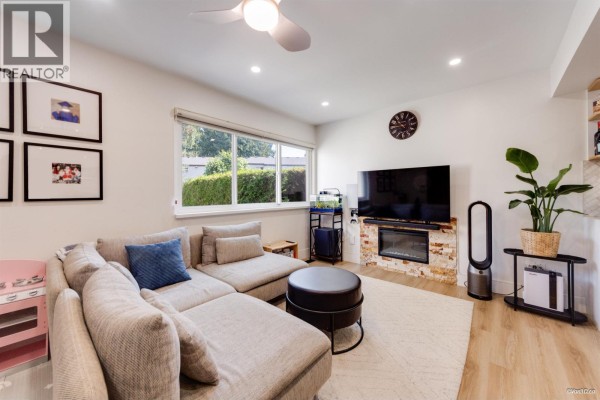 66 3433 E 49th Avenue, Vancouver, BC V5S1M1 Photo 5