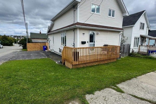 66 Avenue Road, Timmins