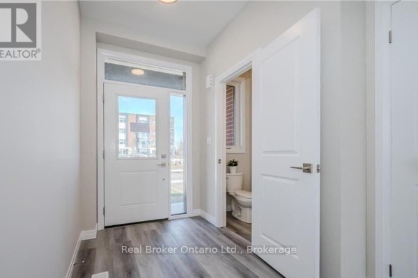 Bathroom - 66 Ayr Meadows Crescent, North Dumfries, ON N0B1E0 Photo 4