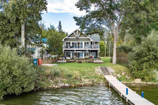 66 Beach Av, Rural Leduc County, AB, photo 2