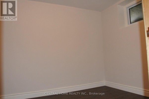 Bedroom 2 - 66 Collins Crescent, Aurora, ON L4G2W2 Photo 4