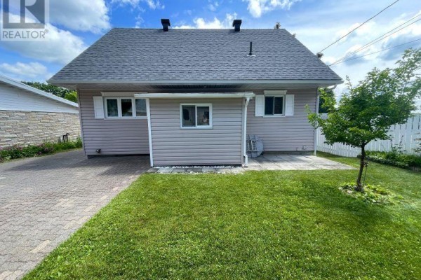 Bedroom - 66 Dieppe Ave, Elliot Lake, ON P5A1H3 Photo 5