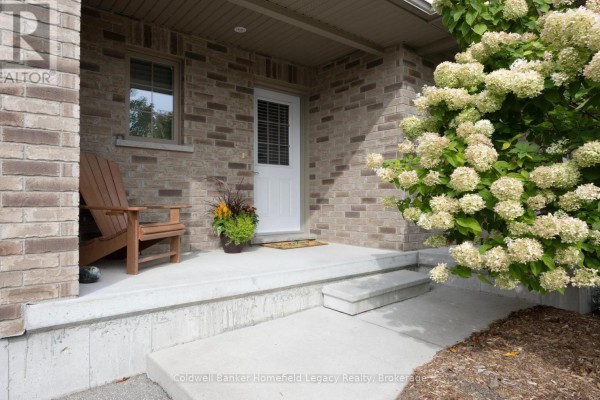 66 Edison Street N, St  Marys, ON, photo 3