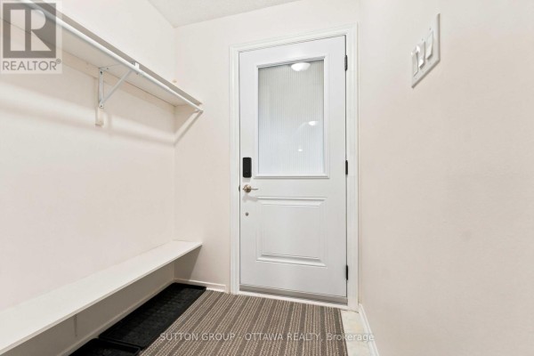 66 Fieldgate Drive, Ottawa, ON, photo 3