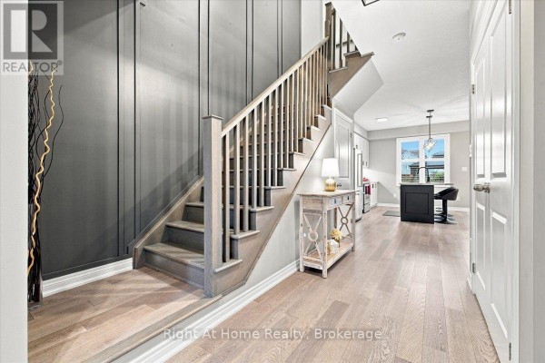 66 Foothills Lane, Hamilton, ON, photo 3