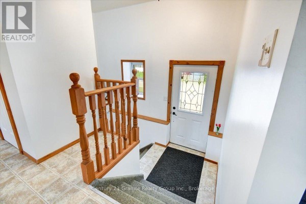 Cold room - 66 Hastings Street S, Bancroft, ON K0L1C0 Photo 5