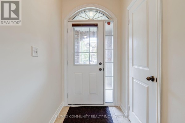 66 Kempsford Crescent, Brampton, ON L7A4M5 Photo 4