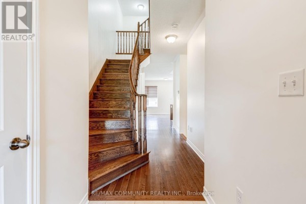 66 Kempsford Crescent, Brampton, ON L7A4M5 Photo 5