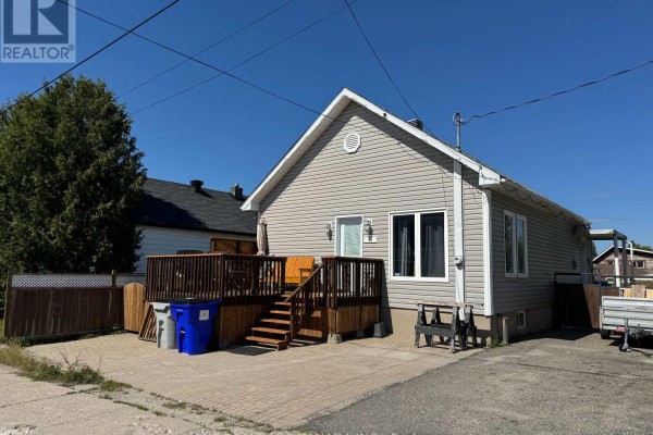 66 Kent Avenue, Timmins
