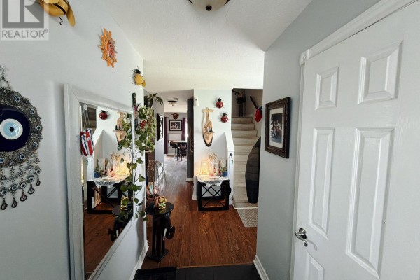 66 Michael Crescent, Barrie, ON, photo 2