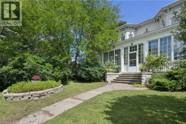 66 Park Hill Road E, Cambridge, ON, photo 2