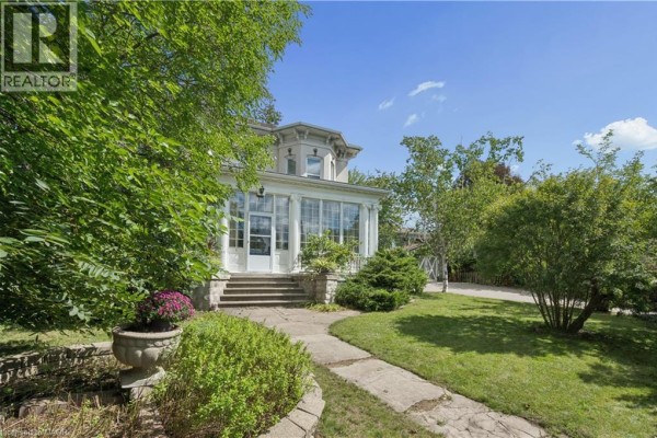 66 Park Hill Road E, Cambridge, ON, photo 3