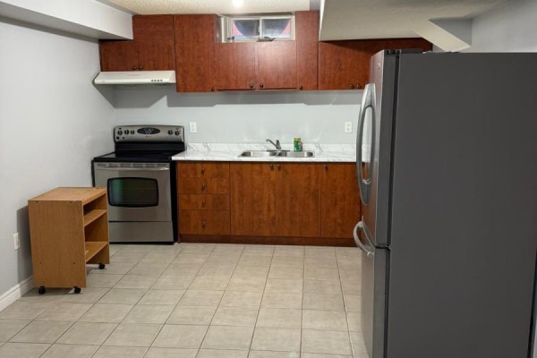 66 Portstewart Crescent, Brampton, ON L6X0R6 Photo 3