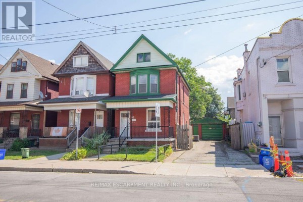 66 Sherman Avenue N, Hamilton, ON, photo 2