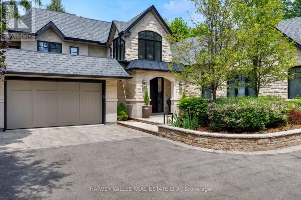 66 Thorncrest Road, Toronto, ON M9A1S9 Photo 4