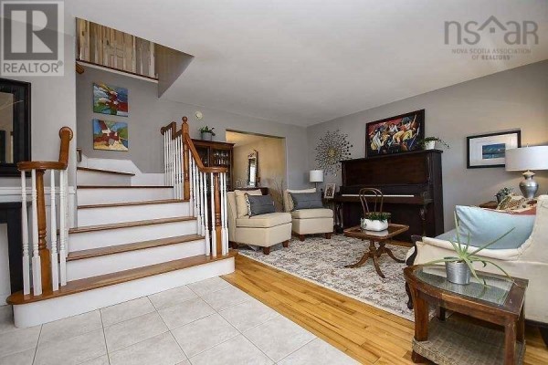 Living room - 66 Virginia Drive, Hammonds Plains, NS B4B1S5 Photo 4