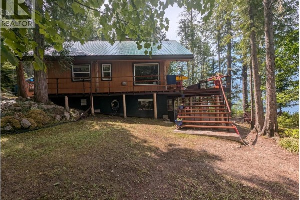 Loft - 660 Bradley Road Lot# A, Seymour Arm, BC  Photo 4